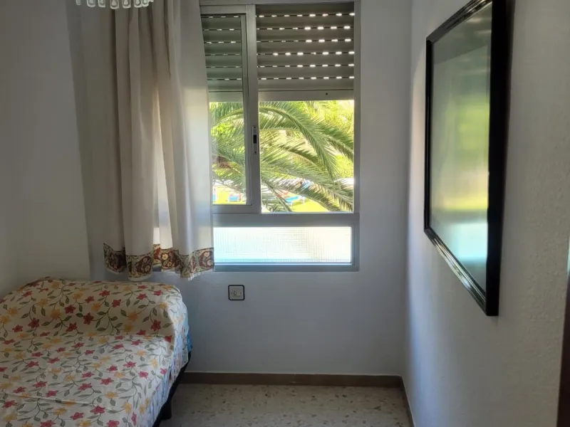Apartment - Ground Floor Apartment в продаже в Torremolinos, Málaga. В доме 3 спален и 2 ванных комнат. Площадь дома 80 м²