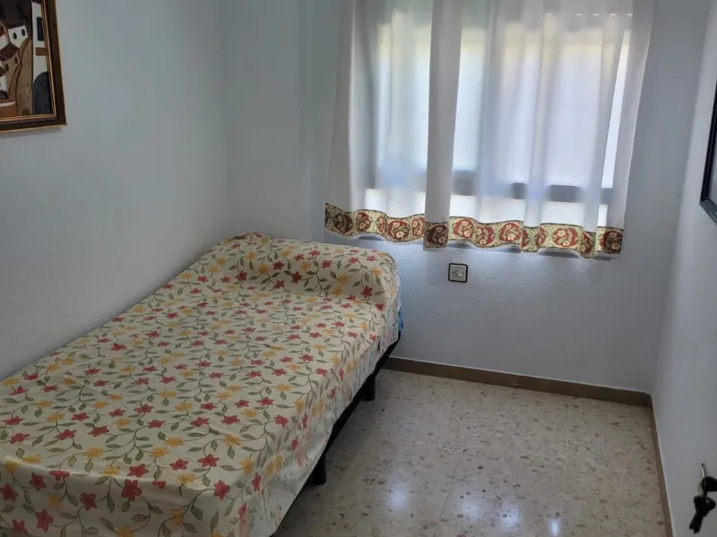 Apartment - Ground Floor Apartment в продаже в Torremolinos, Málaga. В доме 3 спален и 2 ванных комнат. Площадь дома 80 м²