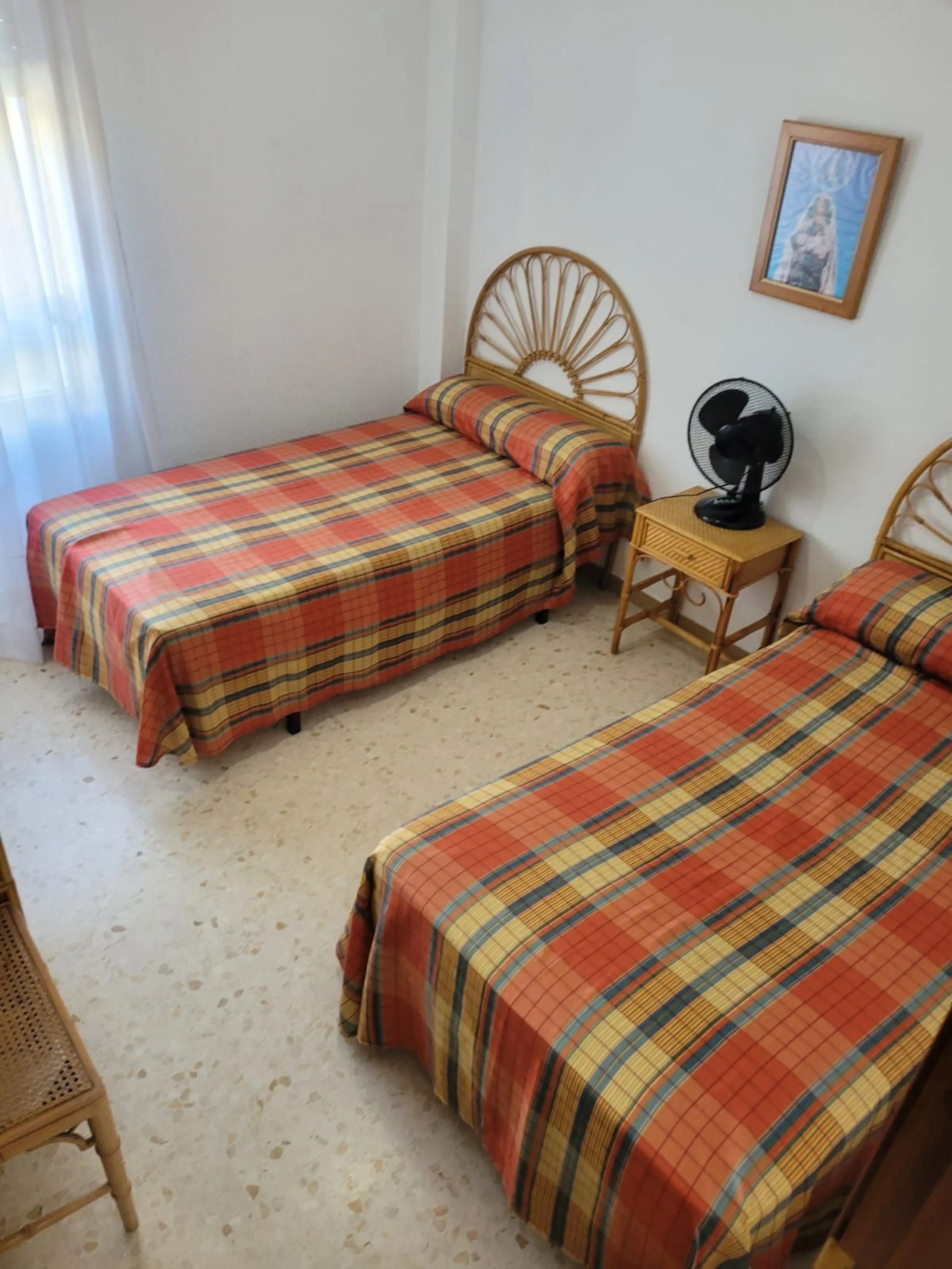 Apartment - Ground Floor Apartment в продаже в Torremolinos, Málaga. В доме 3 спален и 2 ванных комнат. Площадь дома 80 м²
