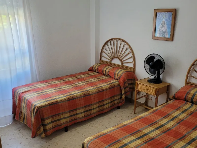 Apartment - Ground Floor Apartment в продаже в Torremolinos, Málaga. В доме 3 спален и 2 ванных комнат. Площадь дома 80 м²