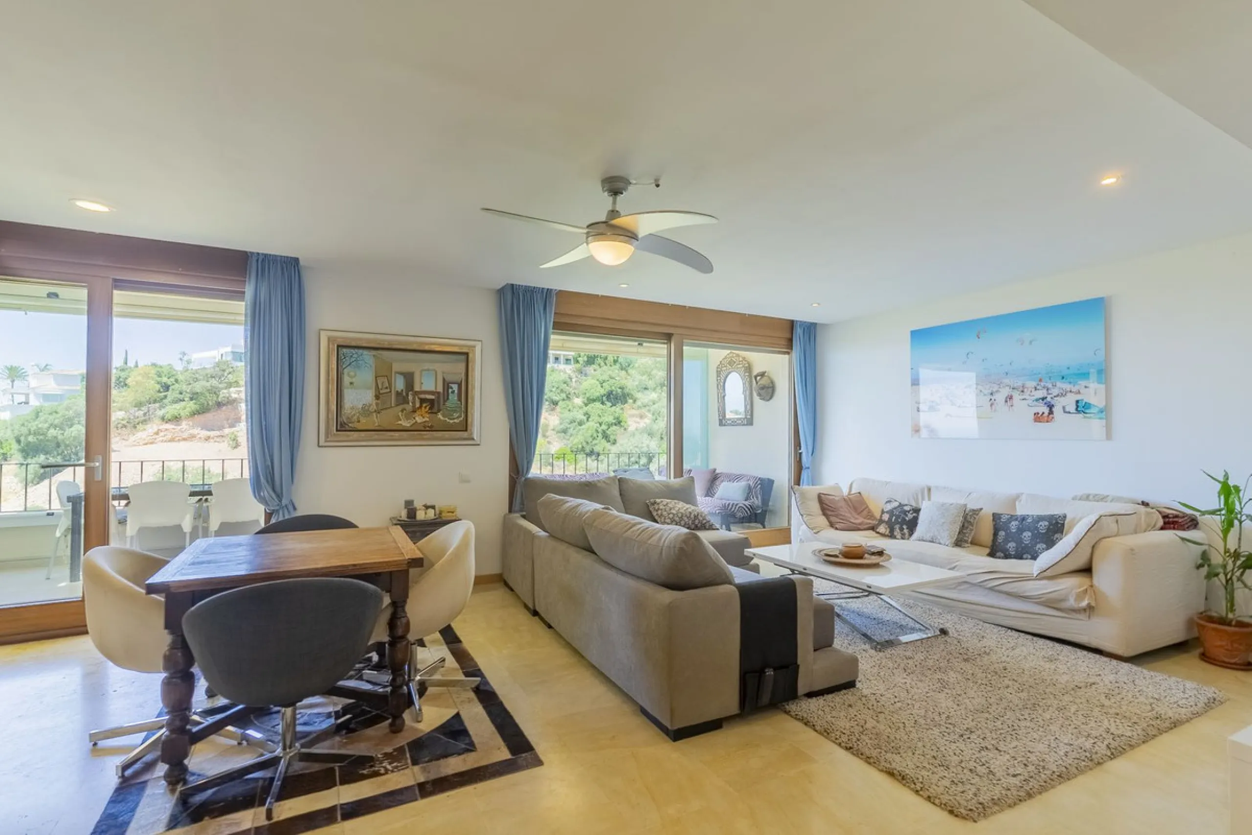 Live in paradise with sea and mountain views!
