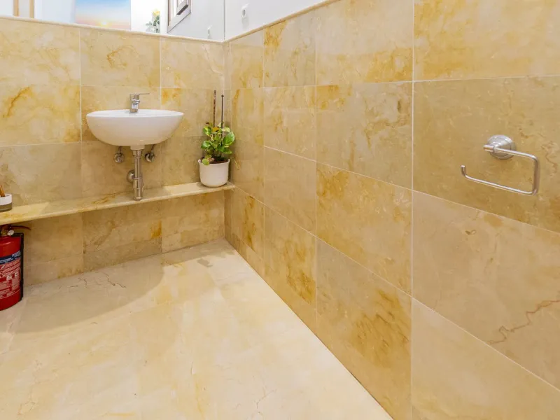 Live in paradise with sea and mountain views!