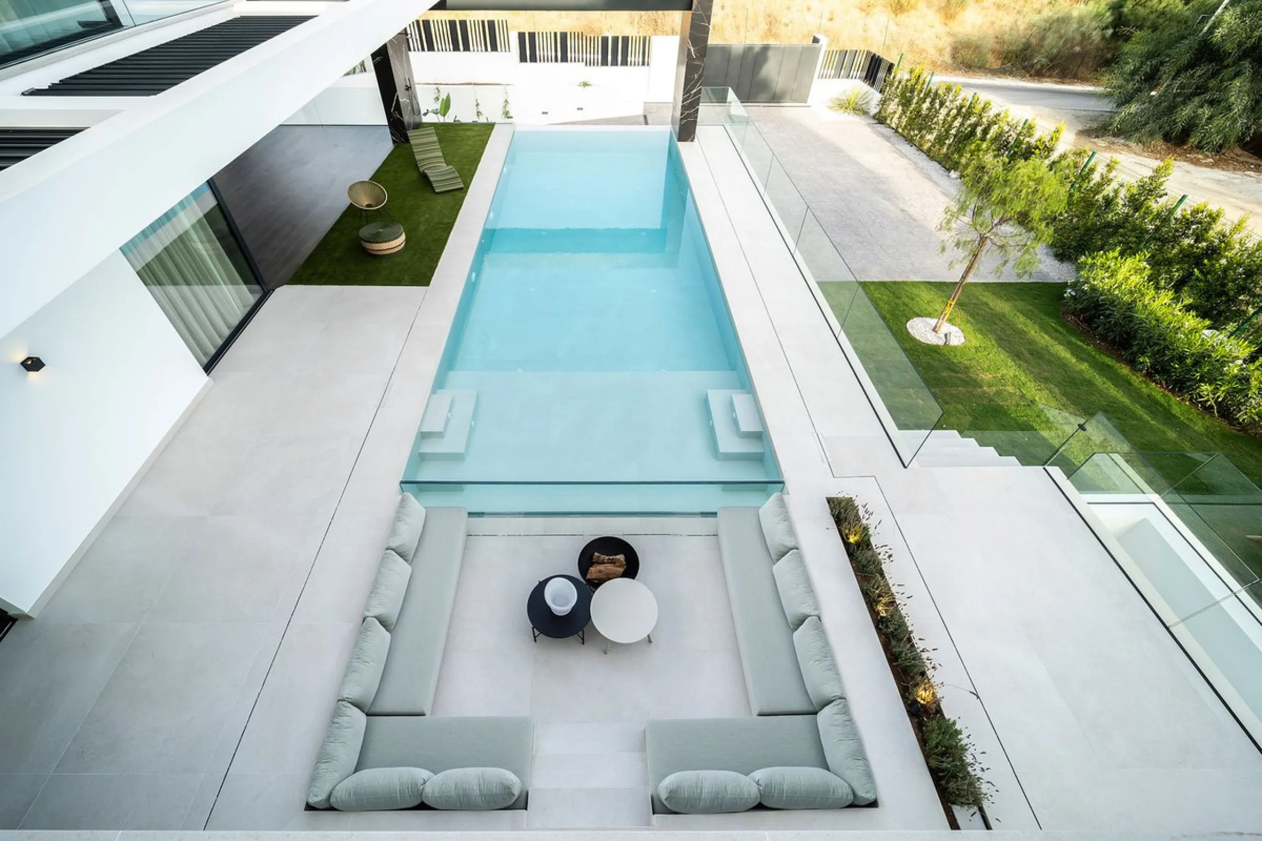 Exclusive Luxury Villa in El Paraíso Alto – Modern, Spacious, and Just Minutes from Puerto Banús & Estepona