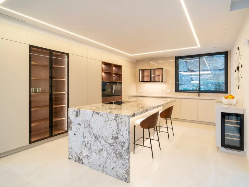 Exclusive Luxury Villa in El Paraíso Alto – Modern, Spacious, and Just Minutes from Puerto Banús & Estepona