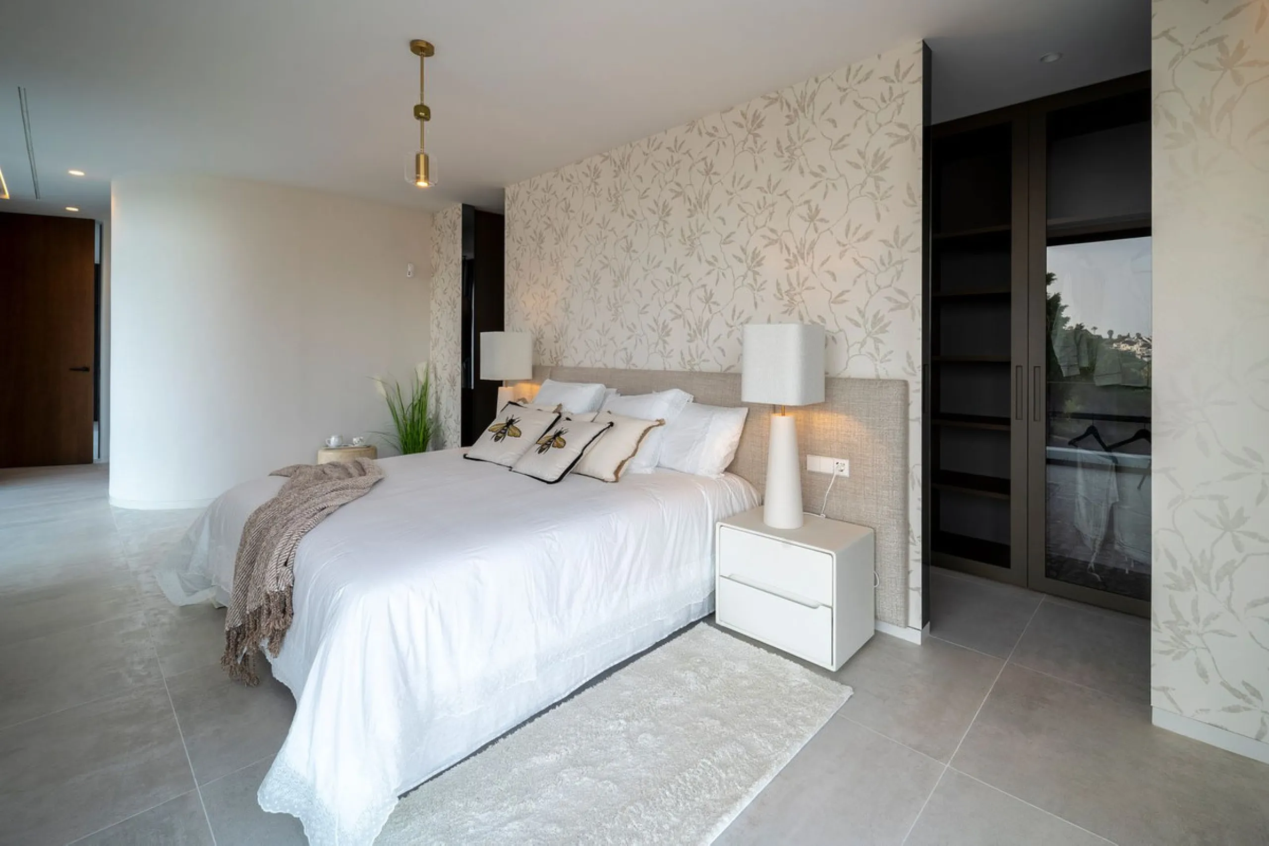 Exclusive Luxury Villa in El Paraíso Alto – Modern, Spacious, and Just Minutes from Puerto Banús & Estepona