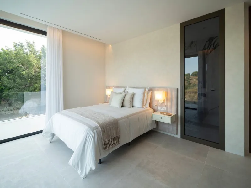 Exclusive Luxury Villa in El Paraíso Alto – Modern, Spacious, and Just Minutes from Puerto Banús & Estepona
