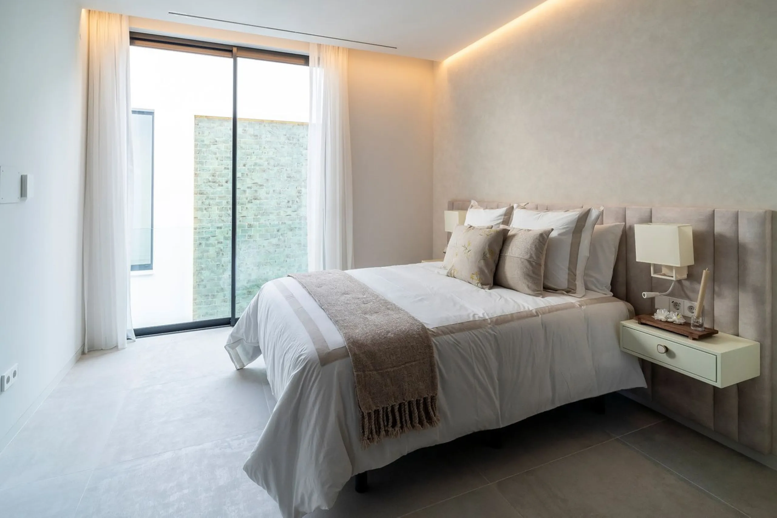 Exclusive Luxury Villa in El Paraíso Alto – Modern, Spacious, and Just Minutes from Puerto Banús & Estepona