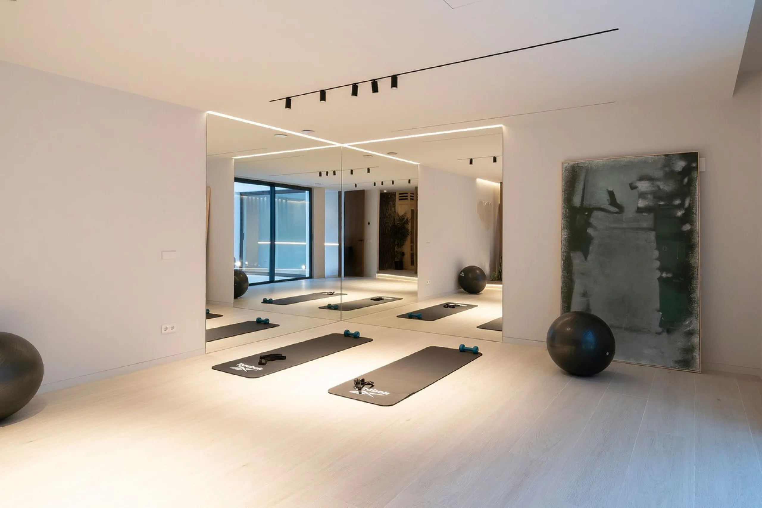 Exclusive Luxury Villa in El Paraíso Alto – Modern, Spacious, and Just Minutes from Puerto Banús & Estepona