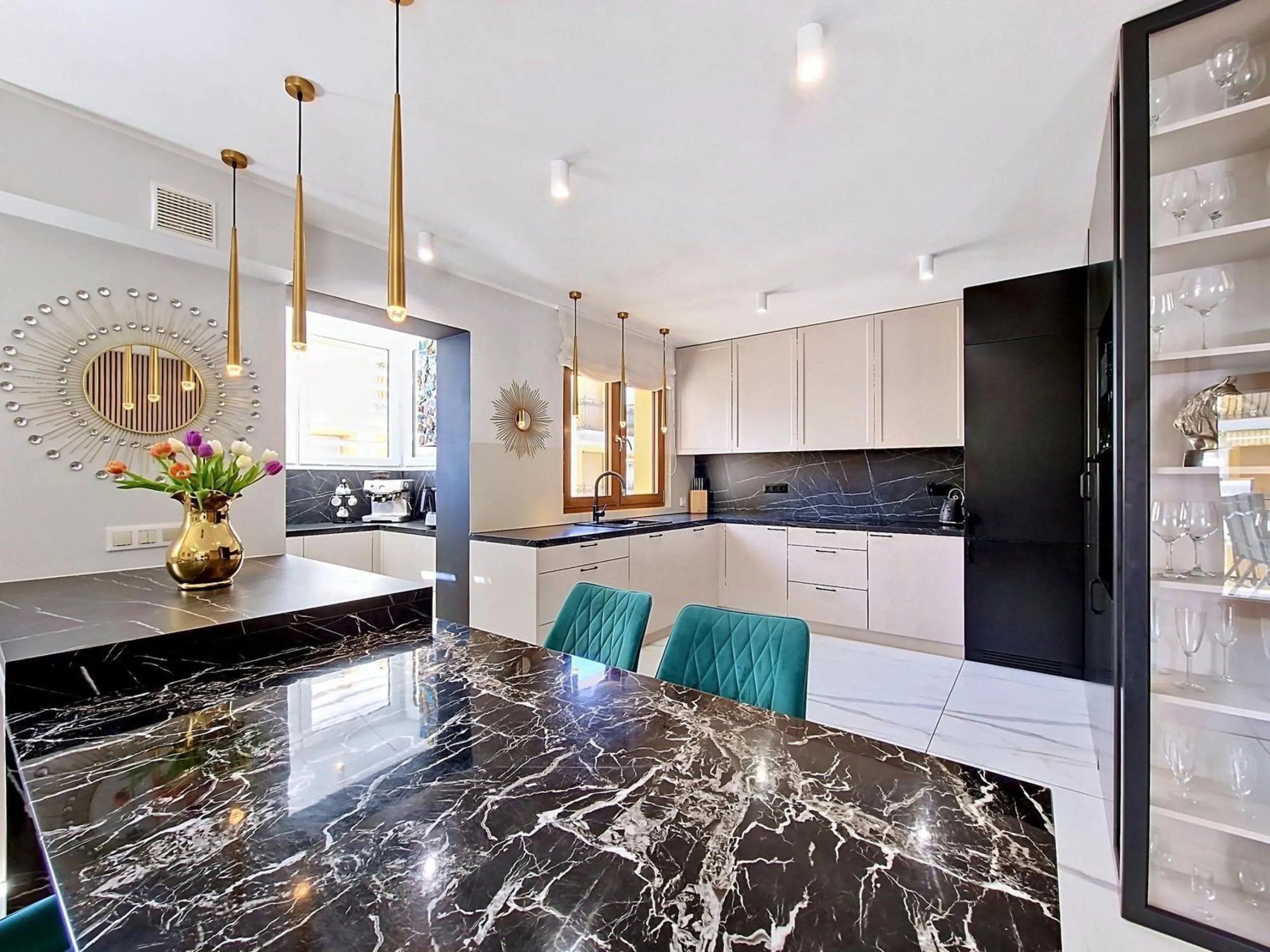Exclusive renovated penthouse with sea views and direct beach access in Calafell