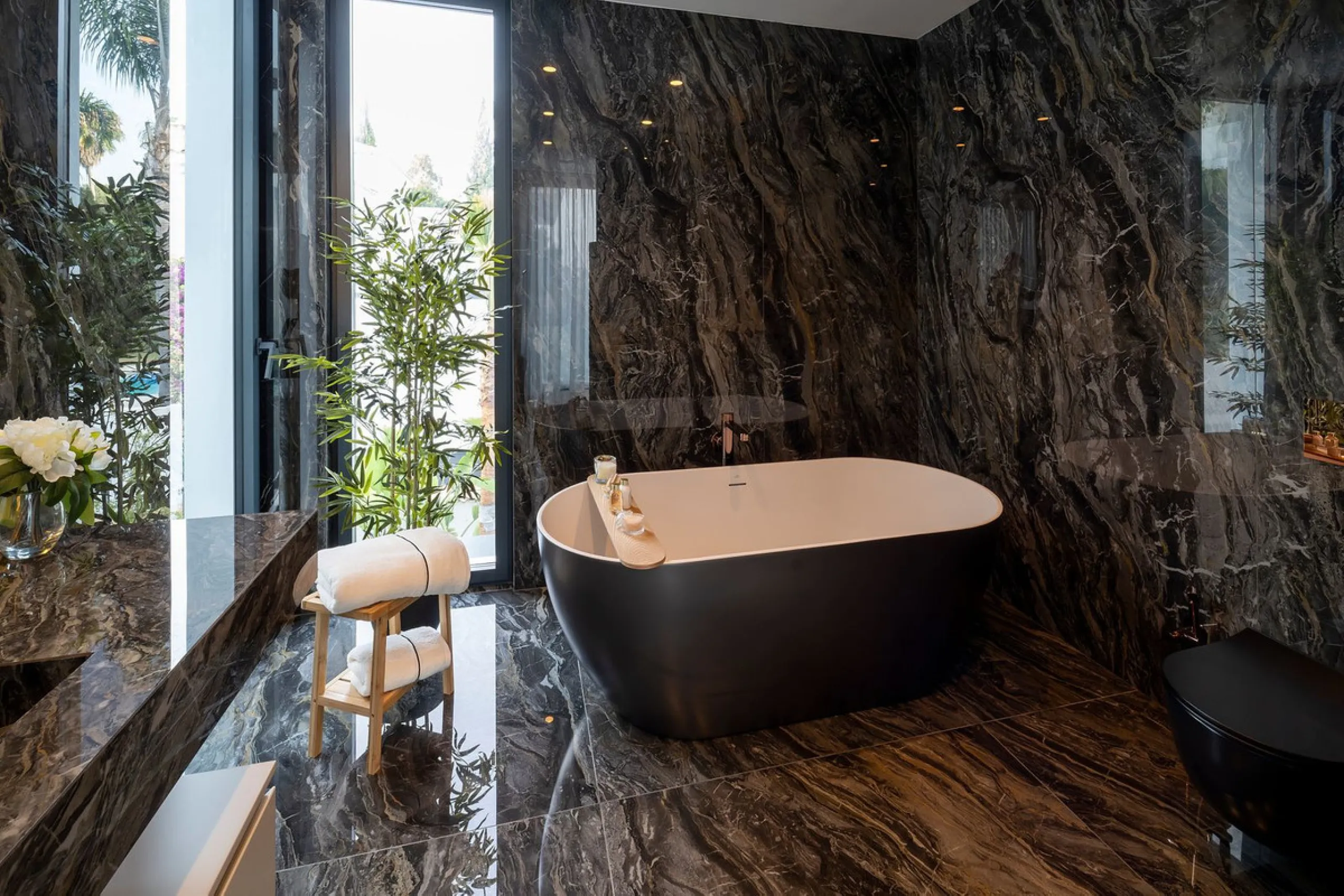 Exclusive Luxury Villa in El Paraíso Alto – Modern, Spacious, and Just Minutes from Puerto Banús & Estepona