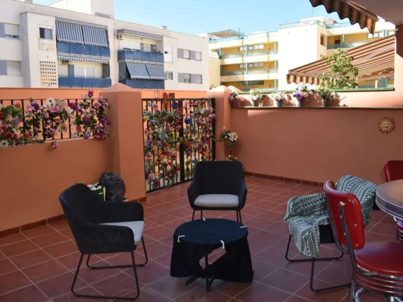 Apartment - Ground Floor Apartment в продаже в Vélez-Málaga, Málaga. В доме 3 спален и 3 ванных комнат. Площадь дома 165 м²