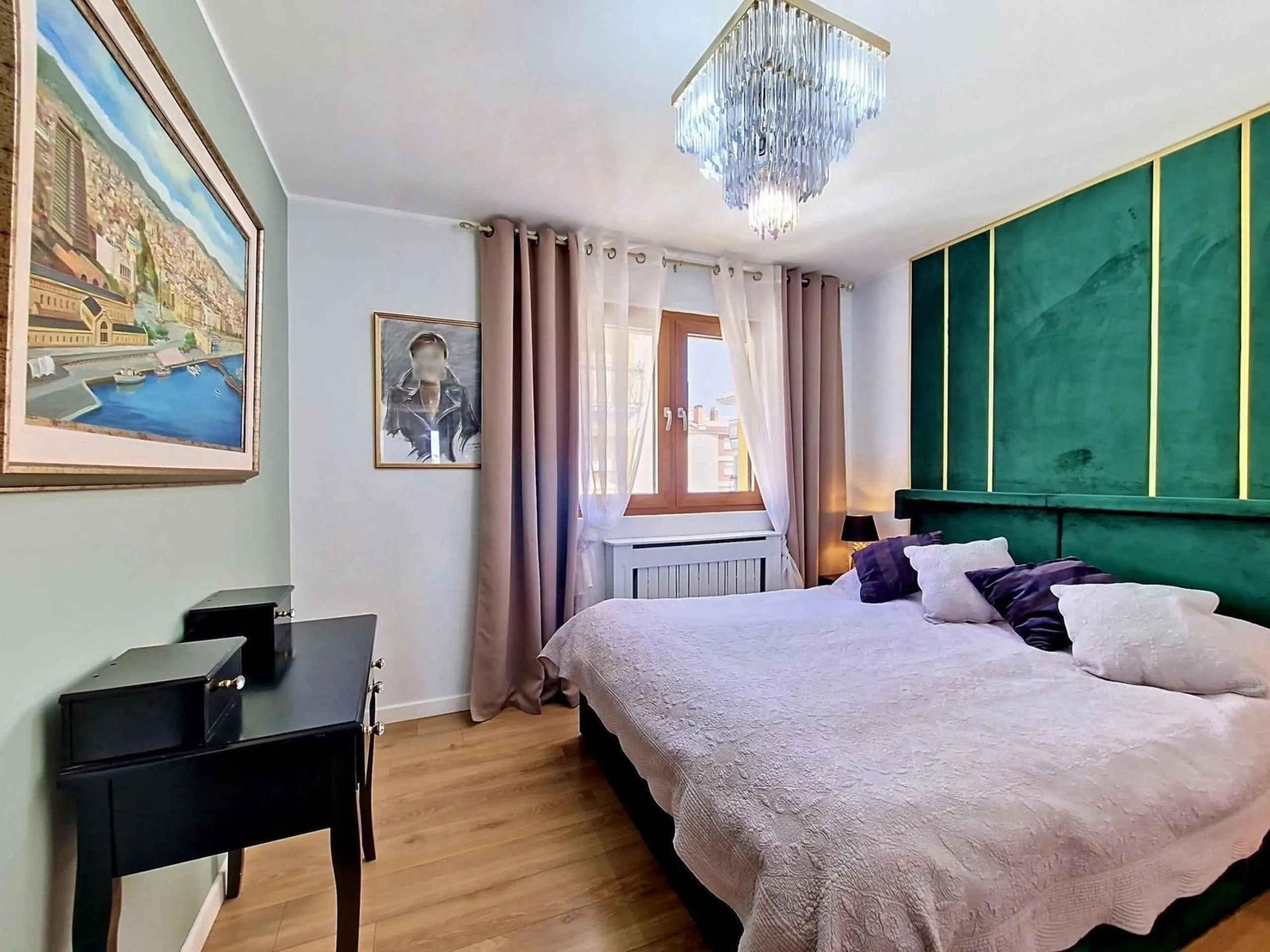 Exclusive renovated penthouse with sea views and direct beach access in Calafell