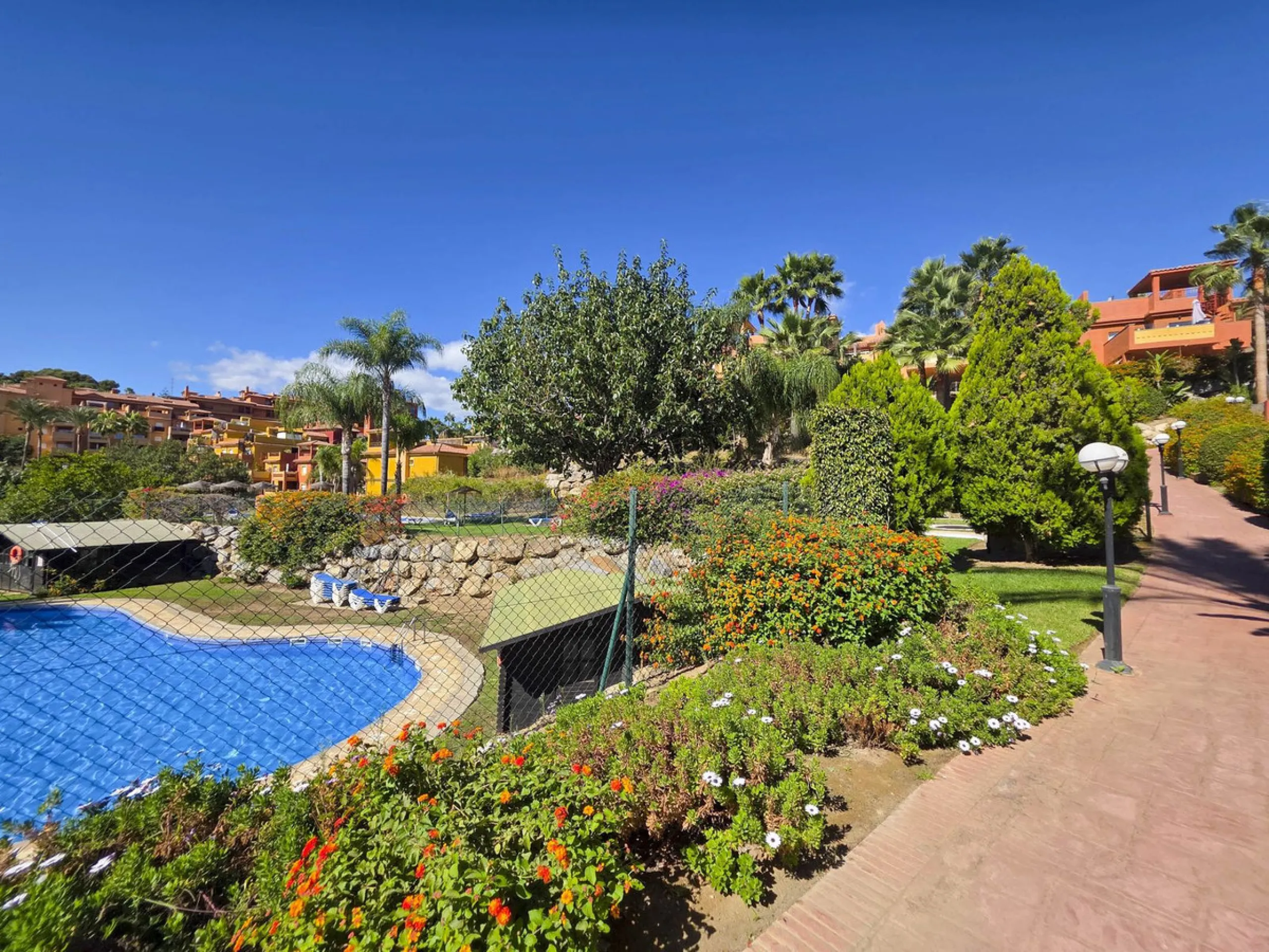 Renovated Apartment in La Reserva de Marbella – Marbella East