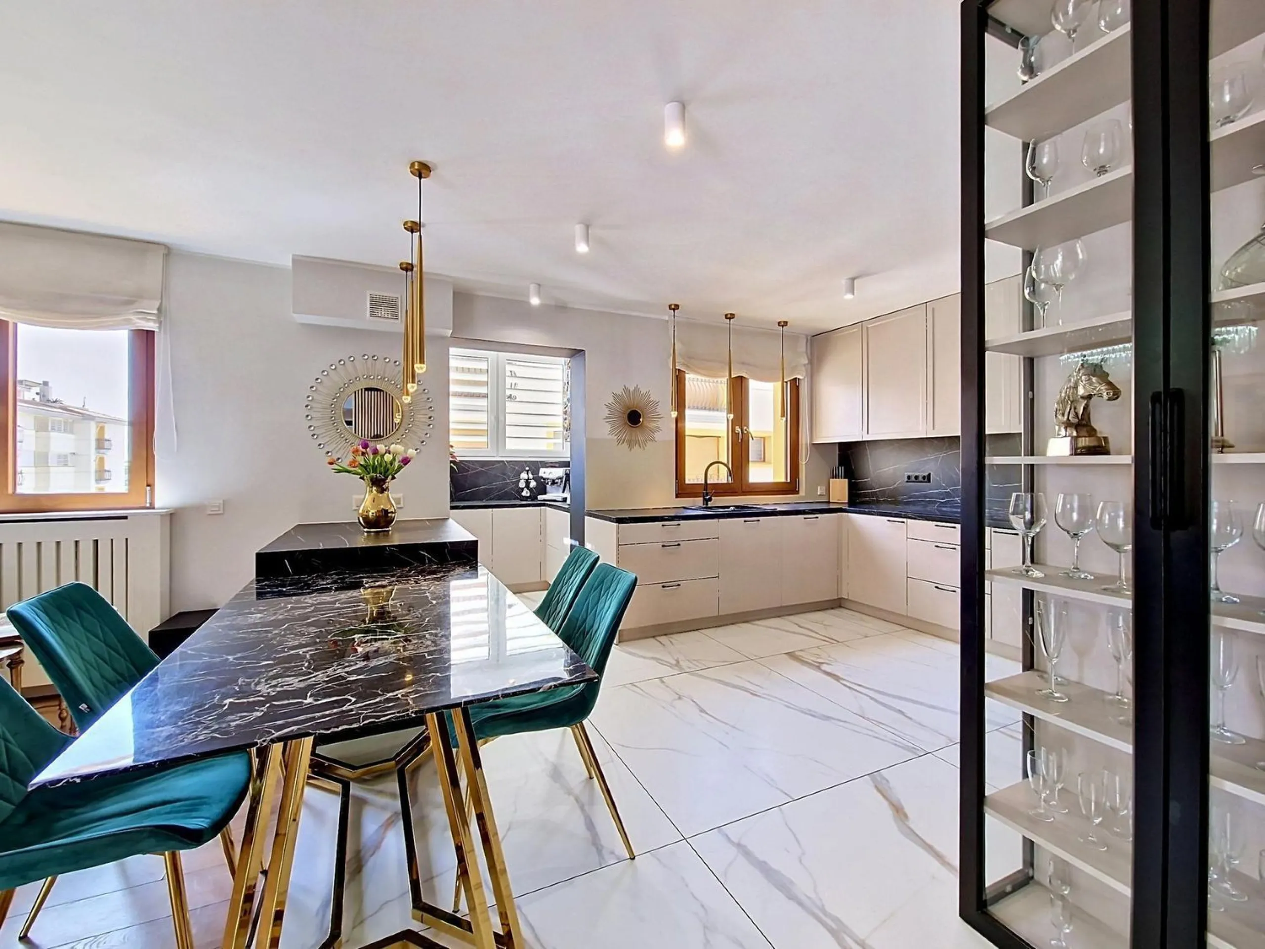 Exclusive renovated penthouse with sea views and direct beach access in Calafell