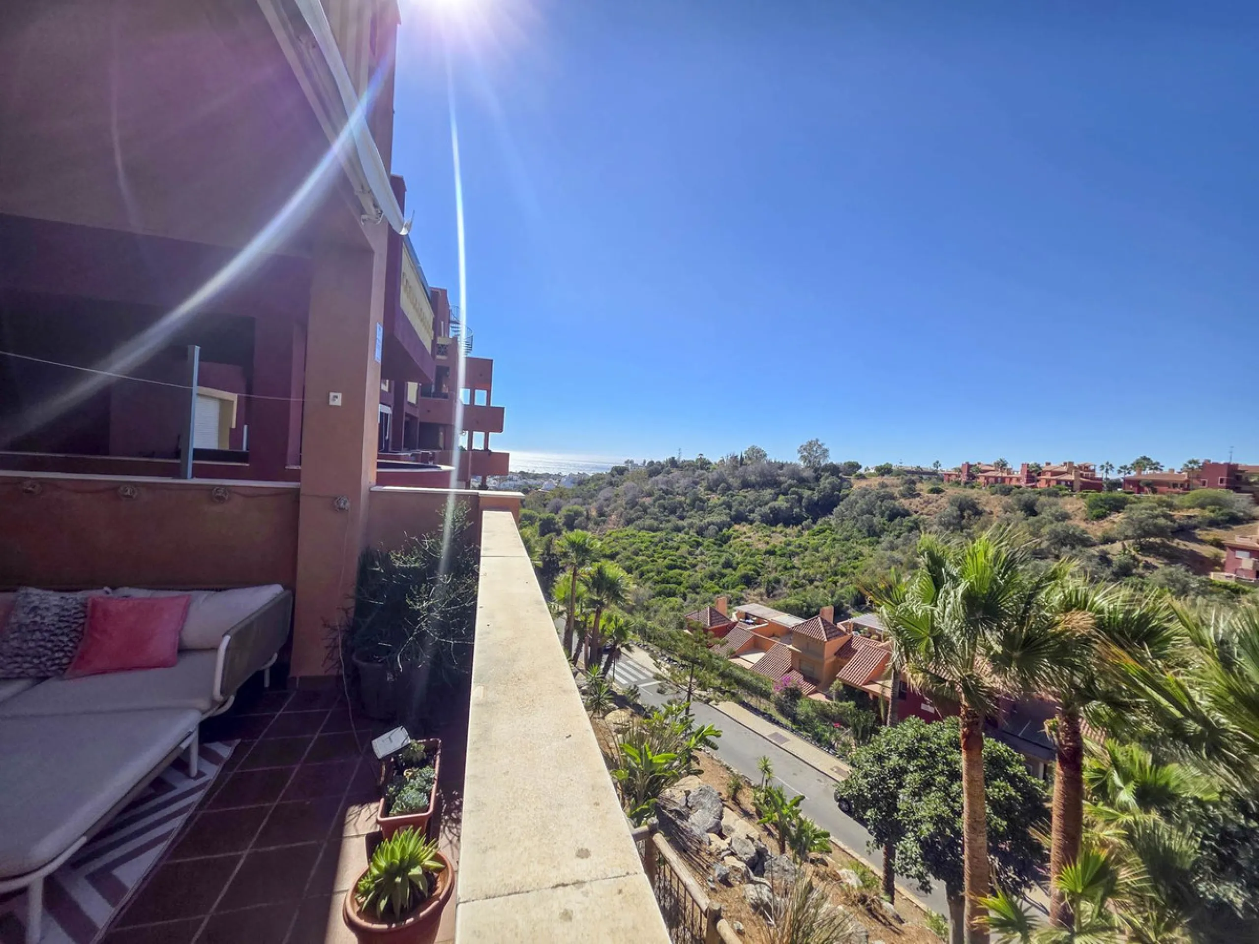 Renovated Apartment in La Reserva de Marbella – Marbella East