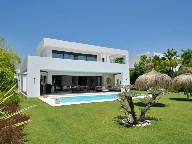 Picture perfect? Immaculately detailed? Dream home? Yes...all of these...