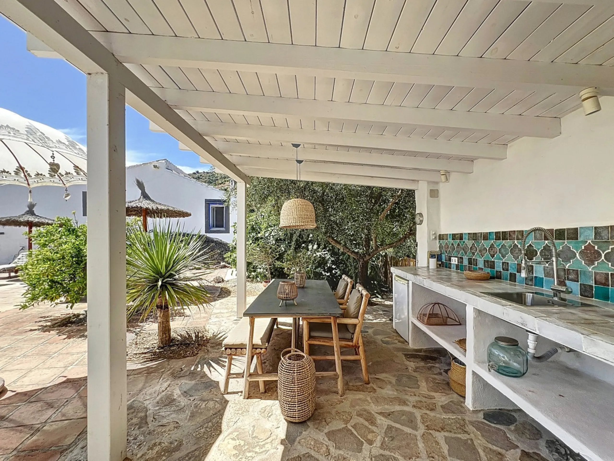 Nestled in the hills of Arenas, Málaga, this enchanting cortijo is more than just a home it's a Mediterranean haven full of character, peace, and possibility. Divided into three separate apartments, its perfectly suited for use as a charming B&B or a spac