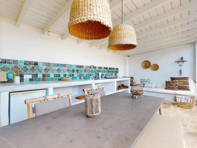 Nestled in the hills of Arenas, Málaga, this enchanting cortijo is more than just a home it's a Mediterranean haven full of character, peace, and possibility. Divided into three separate apartments, its perfectly suited for use as a charming B&B or a spac