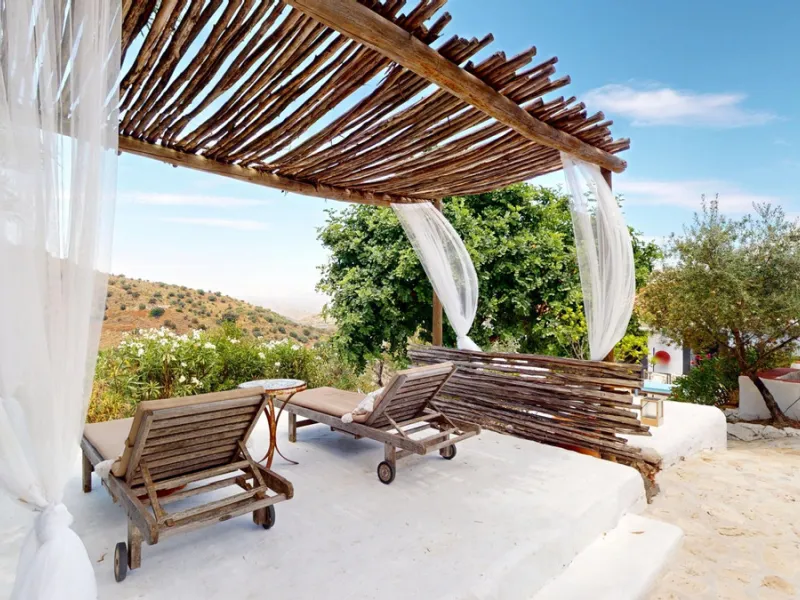 Nestled in the hills of Arenas, Málaga, this enchanting cortijo is more than just a home it's a Mediterranean haven full of character, peace, and possibility. Divided into three separate apartments, its perfectly suited for use as a charming B&B or a spac