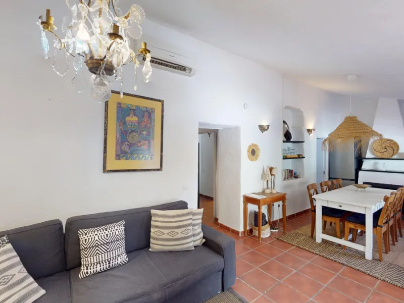 Nestled in the hills of Arenas, Málaga, this enchanting cortijo is more than just a home it's a Mediterranean haven full of character, peace, and possibility. Divided into three separate apartments, its perfectly suited for use as a charming B&B or a spac