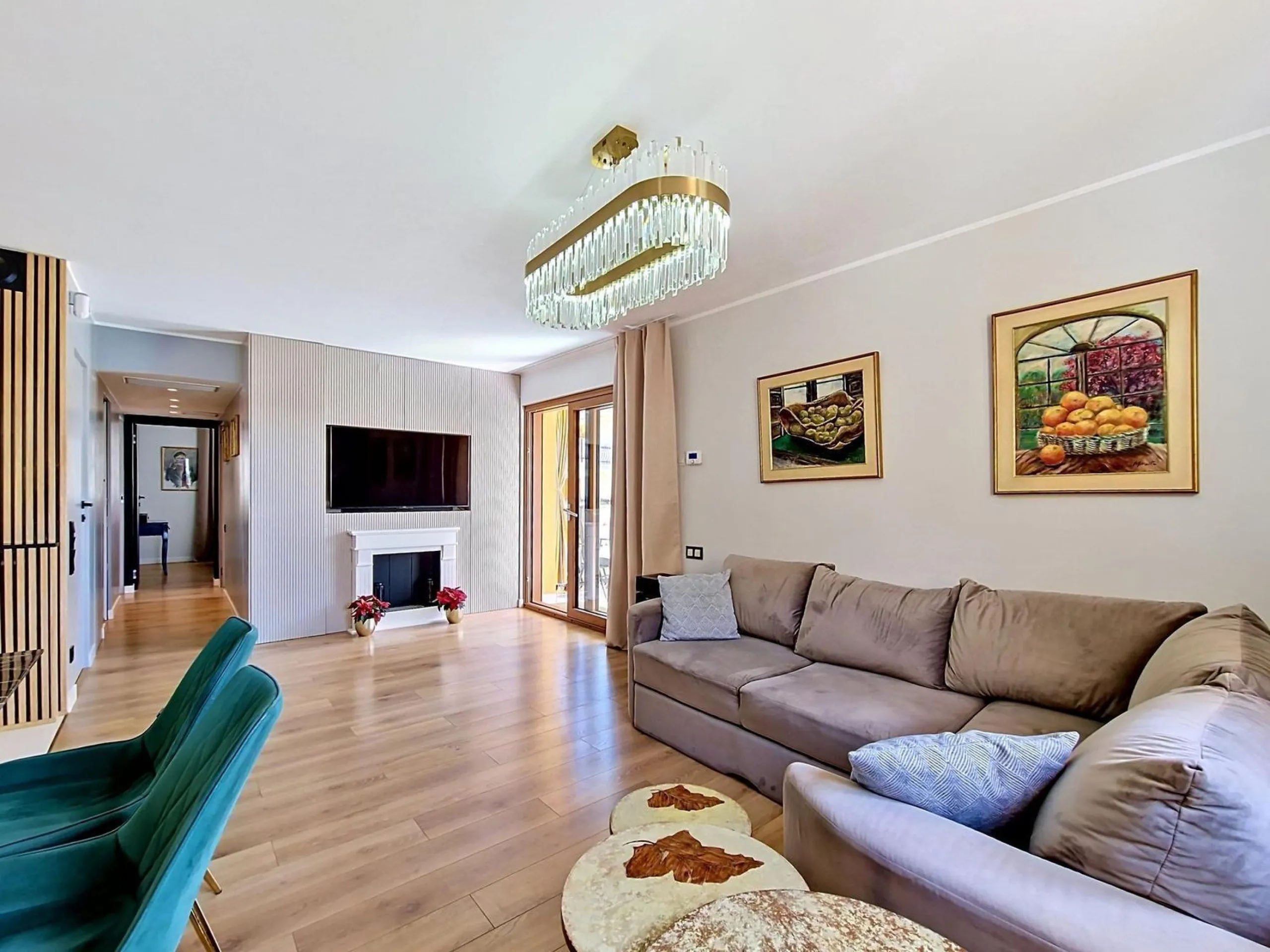 Exclusive renovated penthouse with sea views and direct beach access in Calafell