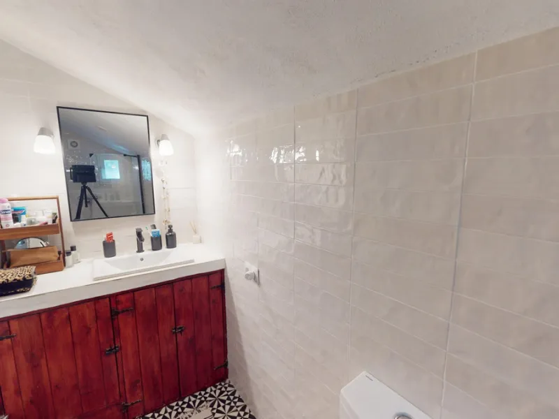 Nestled in the hills of Arenas, Málaga, this enchanting cortijo is more than just a home it's a Mediterranean haven full of character, peace, and possibility. Divided into three separate apartments, its perfectly suited for use as a charming B&B or a spac