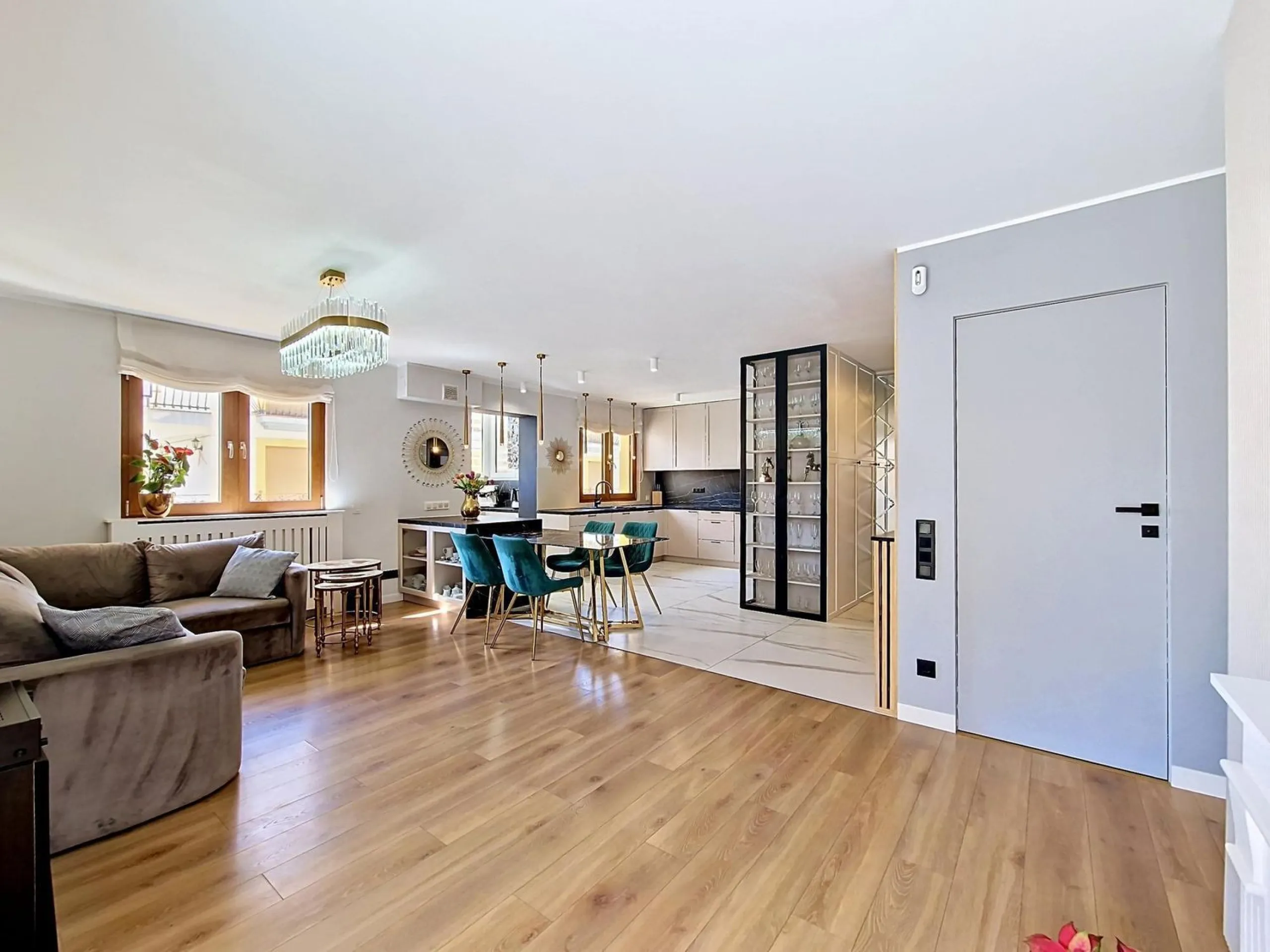 Exclusive renovated penthouse with sea views and direct beach access in Calafell