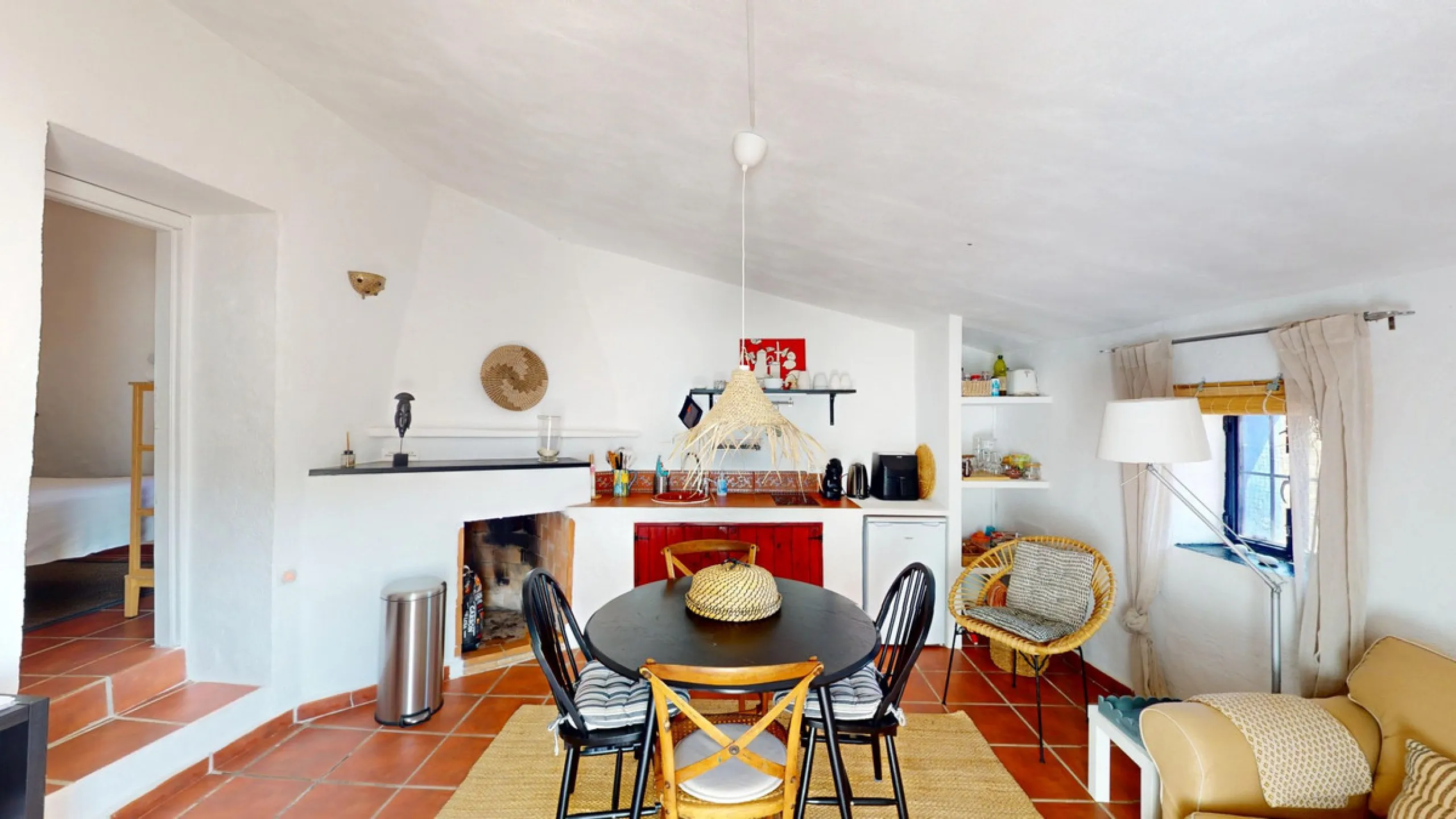 Nestled in the hills of Arenas, Málaga, this enchanting cortijo is more than just a home it's a Mediterranean haven full of character, peace, and possibility. Divided into three separate apartments, its perfectly suited for use as a charming B&B or a spac