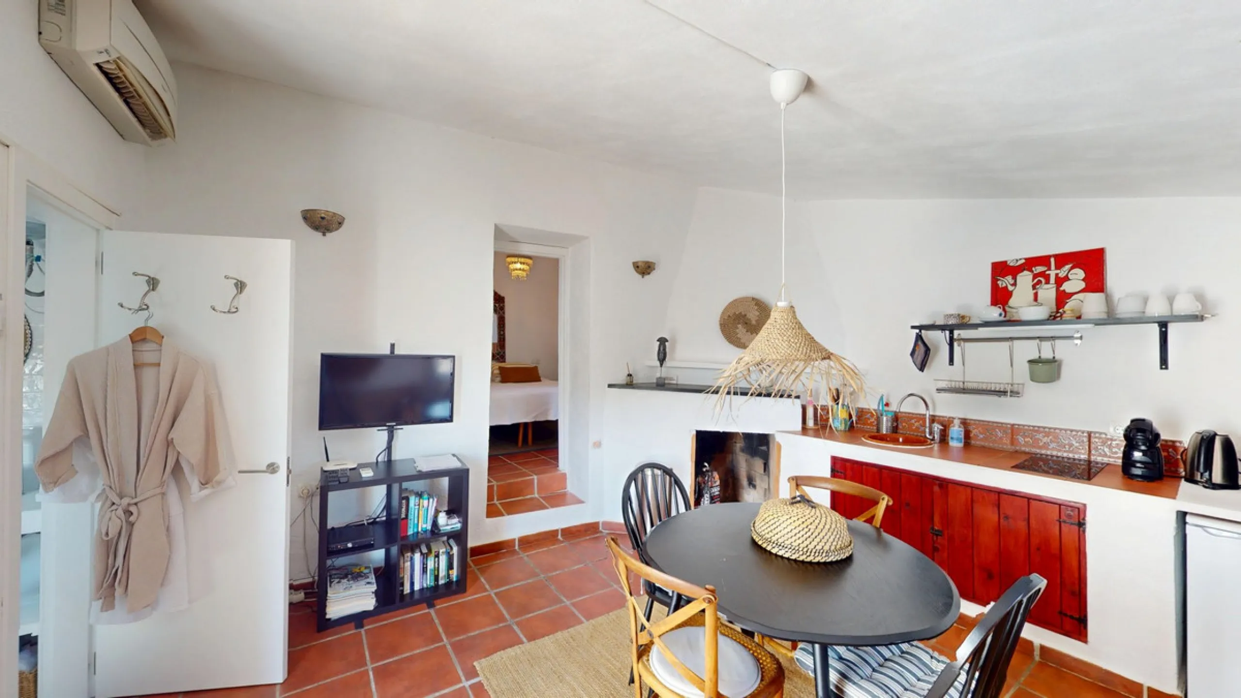 Nestled in the hills of Arenas, Málaga, this enchanting cortijo is more than just a home it's a Mediterranean haven full of character, peace, and possibility. Divided into three separate apartments, its perfectly suited for use as a charming B&B or a spac