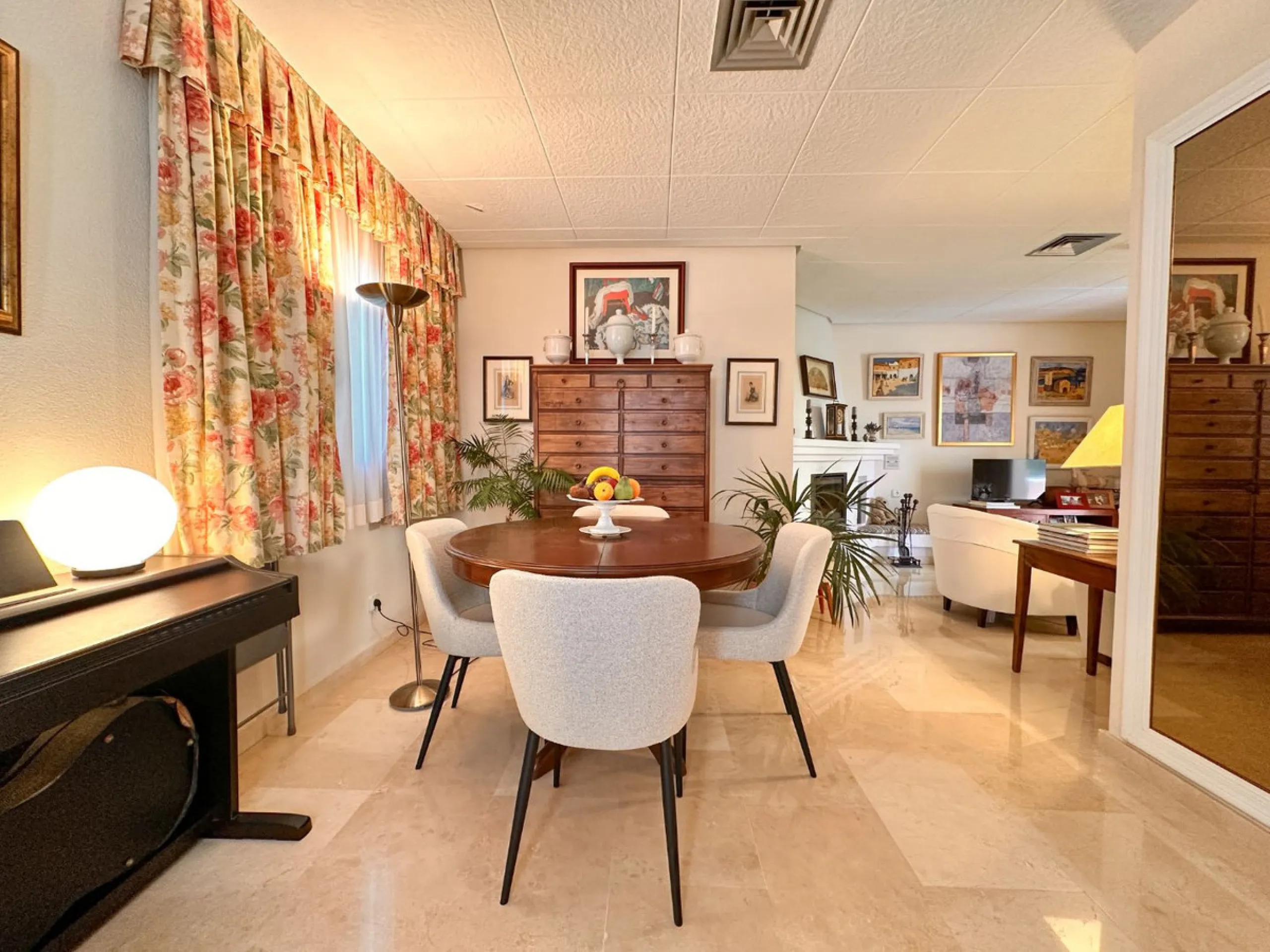 Bright and Spacious One-Bedroom Apartment in Le Village – Marbella