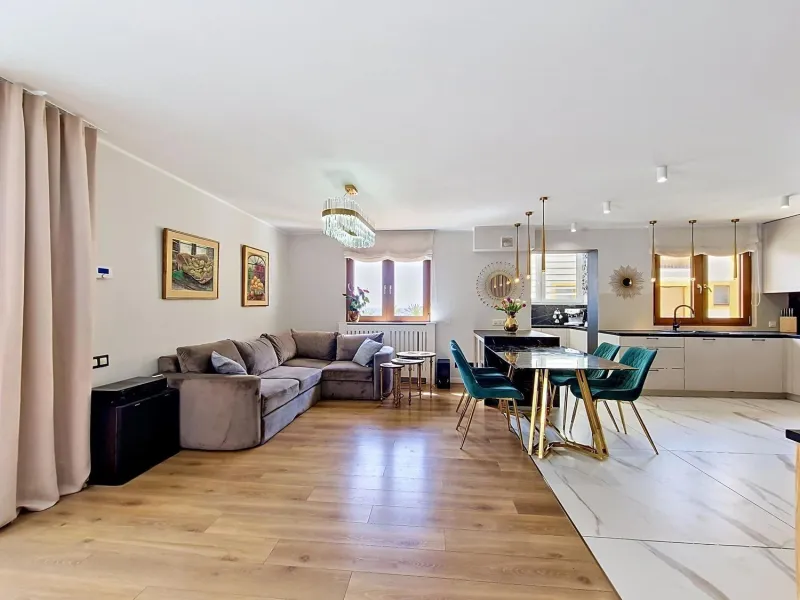 Exclusive renovated penthouse with sea views and direct beach access in Calafell