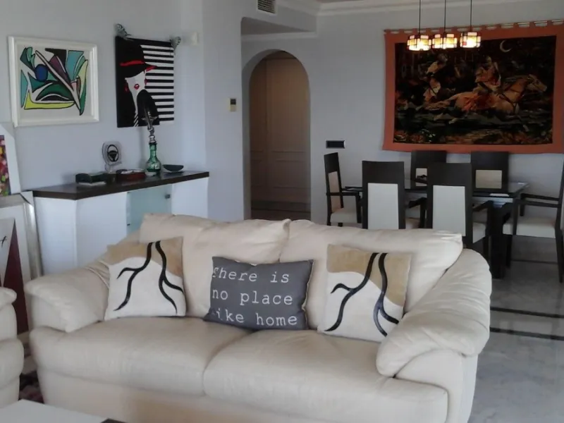 Fantastic 3 bedrooms, corner apartment on a 5th floor for sale in Marina Banus. Open sea views. lots of light as it is South facing. Immaculate!!! Parking and storeroom included in the price.