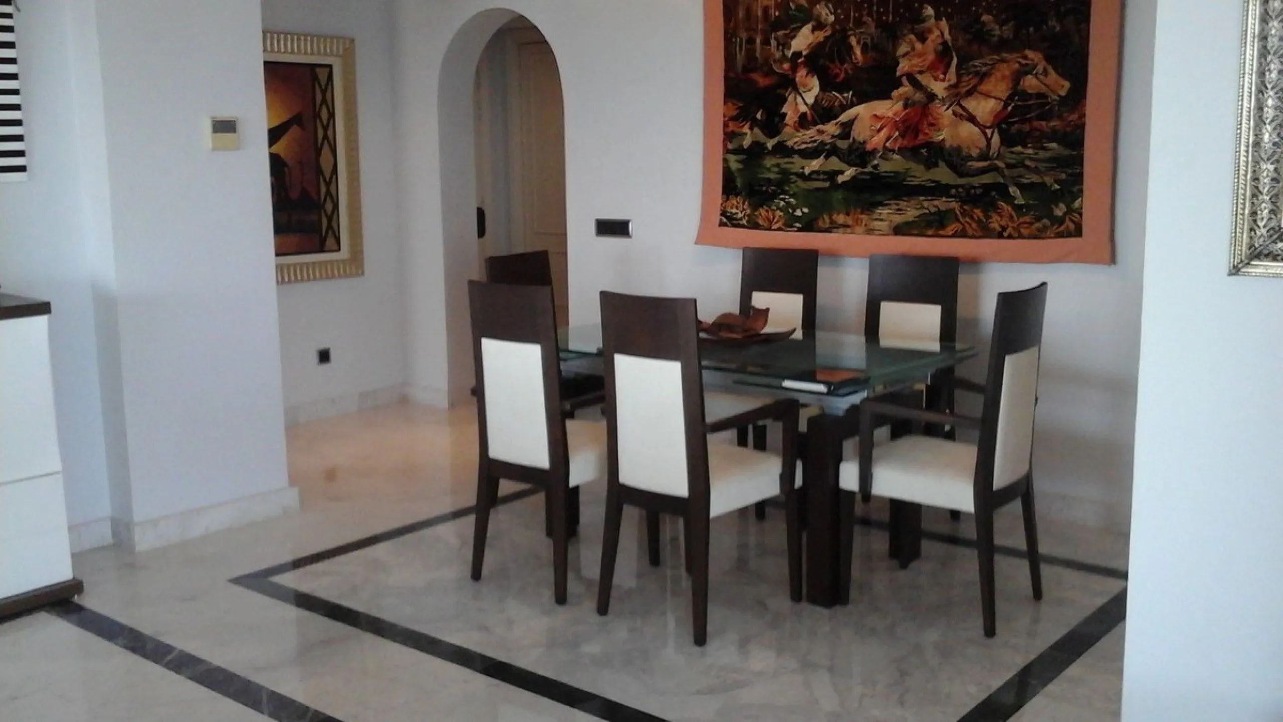 Fantastic 3 bedrooms, corner apartment on a 5th floor for sale in Marina Banus. Open sea views. lots of light as it is South facing. Immaculate!!! Parking and storeroom included in the price.
