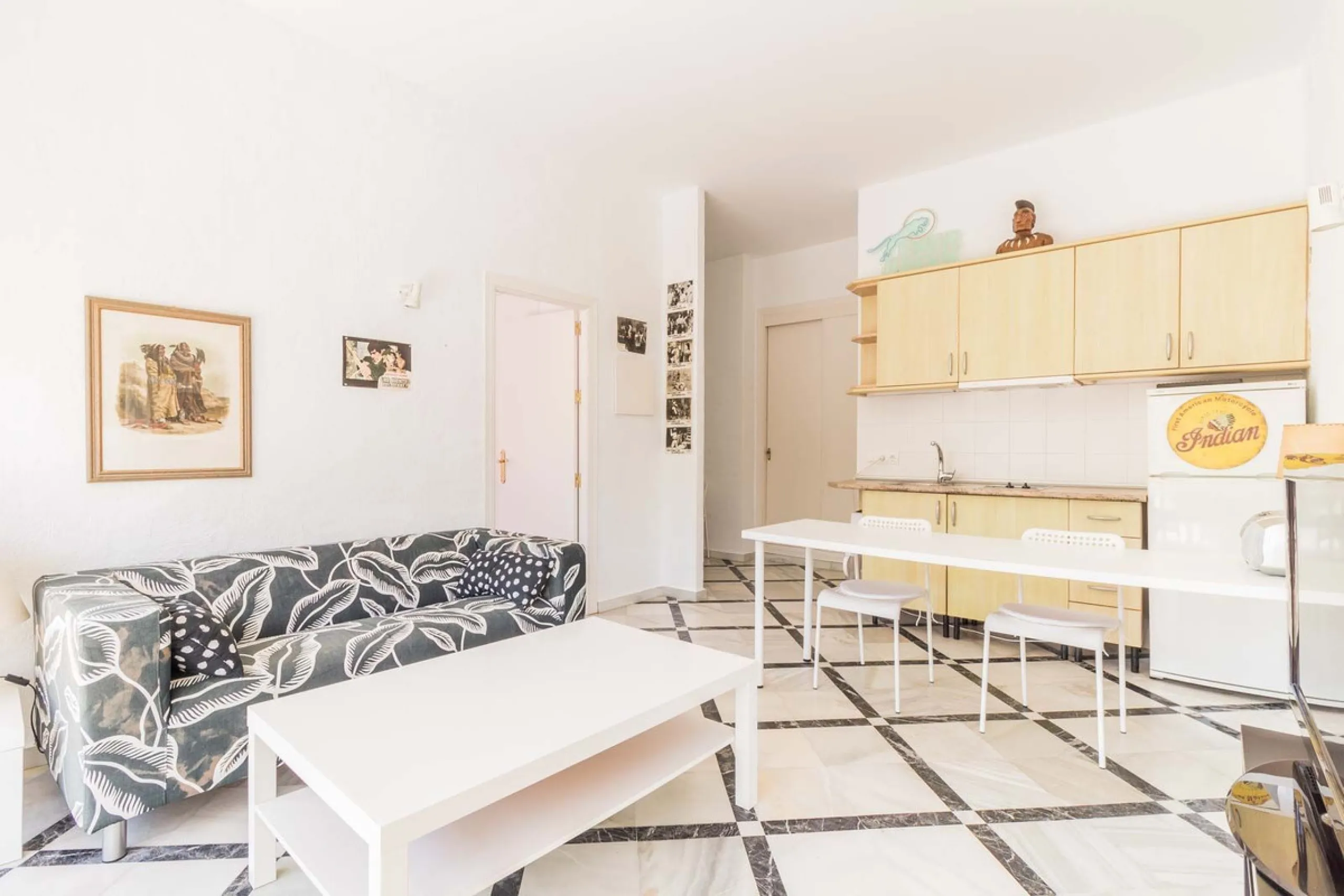 Fantastic commercial premises for sale in Bahía Dorada, Estepona