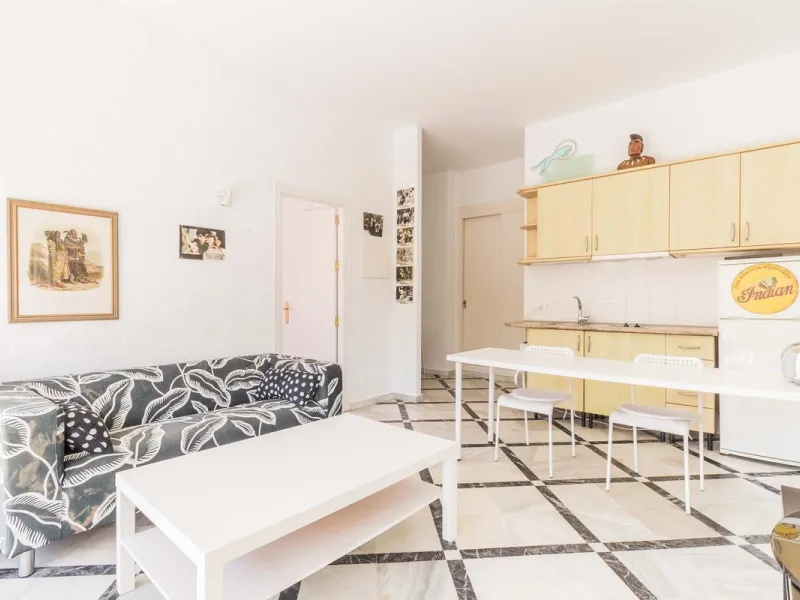 Fantastic commercial premises for sale in Bahía Dorada, Estepona