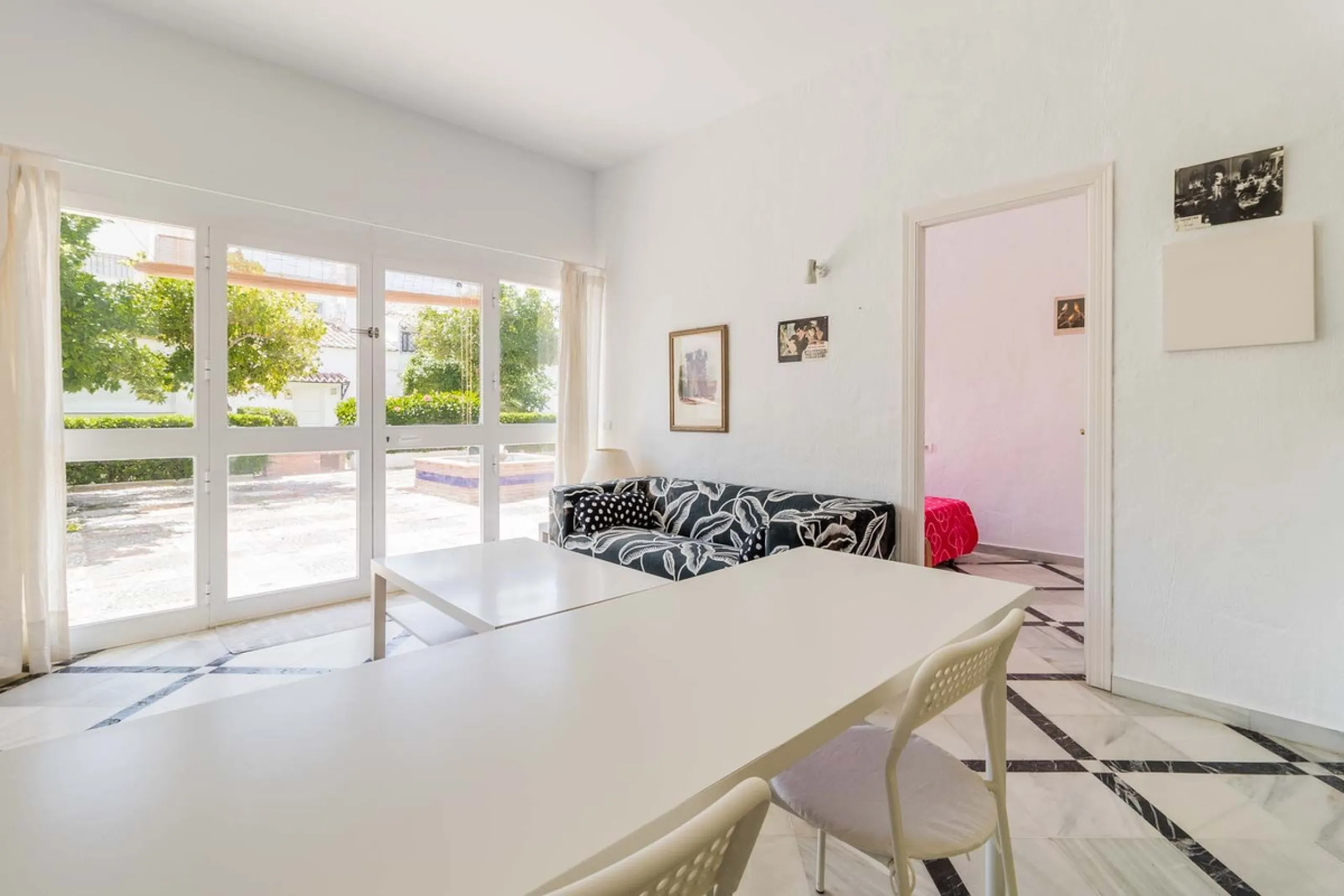 Fantastic commercial premises for sale in Bahía Dorada, Estepona