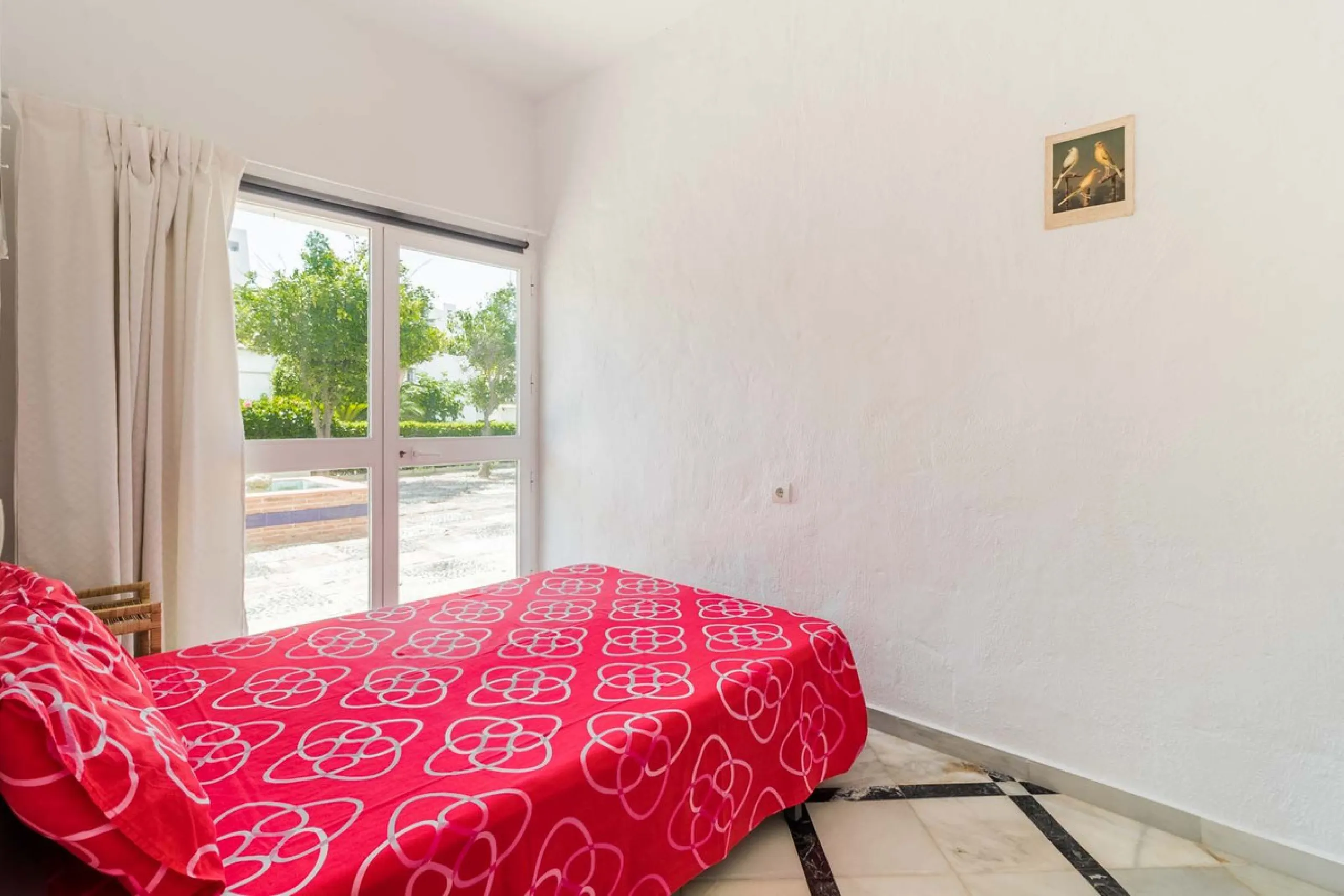 Fantastic commercial premises for sale in Bahía Dorada, Estepona
