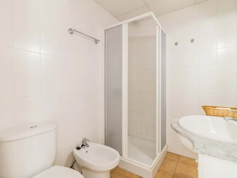 Fantastic commercial premises for sale in Bahía Dorada, Estepona