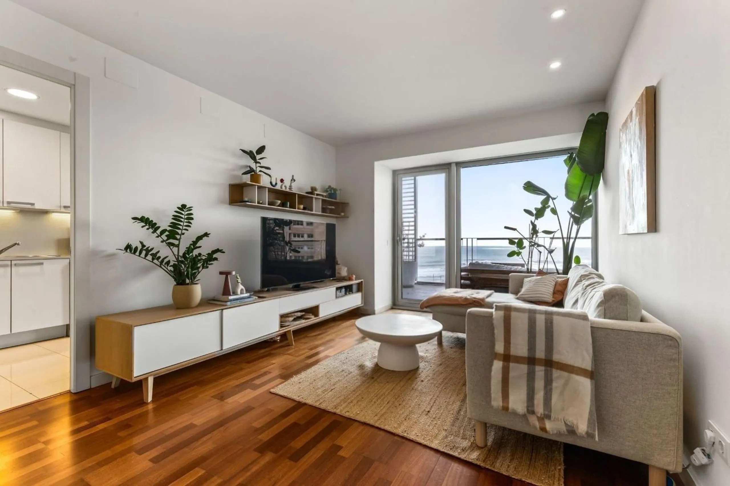 Modern and bright apartment with terrace in Diagonal Mar, Barcelona