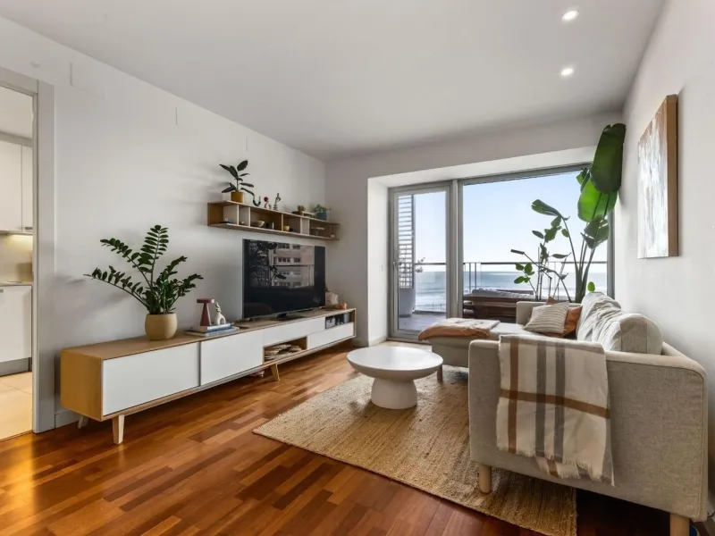Modern and bright apartment with terrace in Diagonal Mar, Barcelona