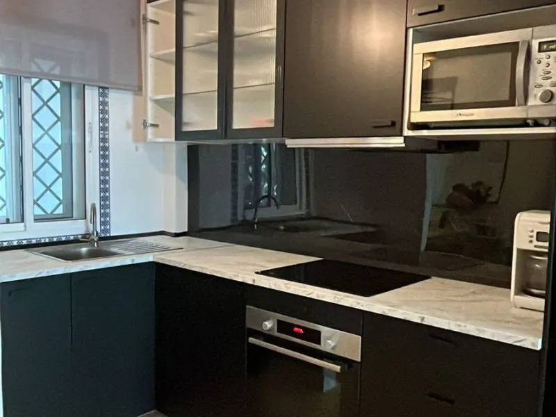 Newly renovated apartment with aprox 5 min walk to the beach in Artola Baja area. The apartment building has approved rental license.