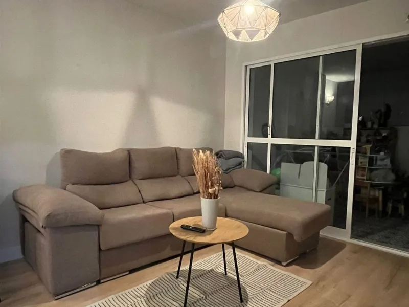 Newly renovated apartment with aprox 5 min walk to the beach in Artola Baja area. The apartment building has approved rental license.