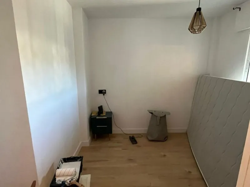 Newly renovated apartment with aprox 5 min walk to the beach in Artola Baja area. The apartment building has approved rental license.