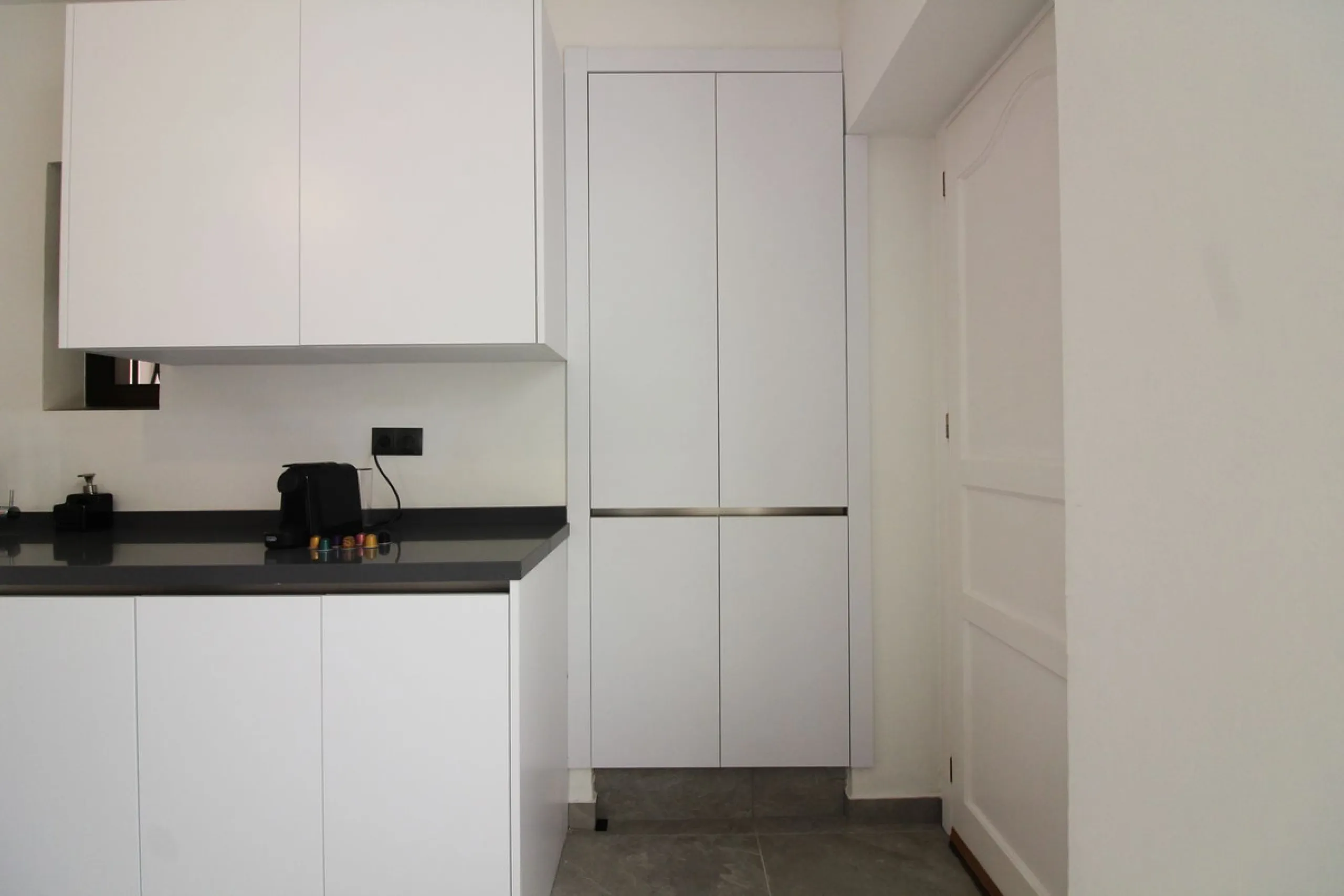 House - Detached Villa в продаже в Benalmadena, Málaga. В доме 3 спален и 3 ванных комнат. Площадь дома 375 м². Площадь участка 1115 м²