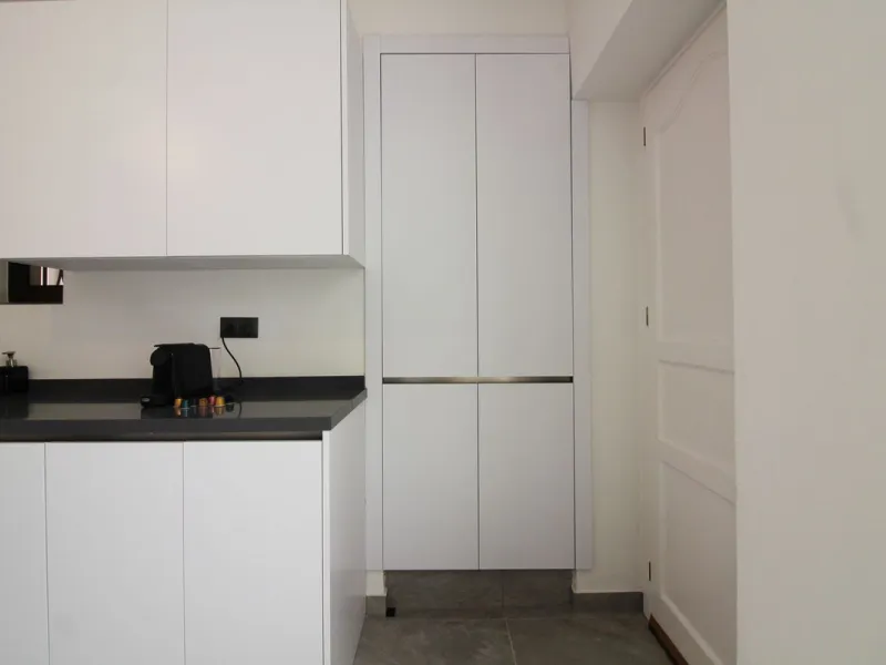 House - Detached Villa в продаже в Benalmadena, Málaga. В доме 3 спален и 3 ванных комнат. Площадь дома 375 м². Площадь участка 1115 м²