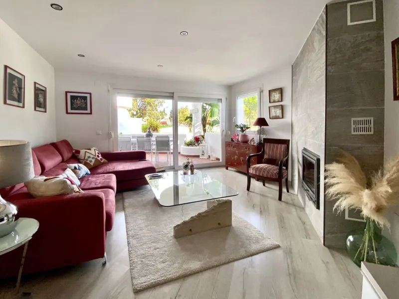 Apartment - Middle Floor Apartment в продаже в Mijas, Málaga. В доме 2 спален и 2 ванных комнат. Площадь дома 136 м²