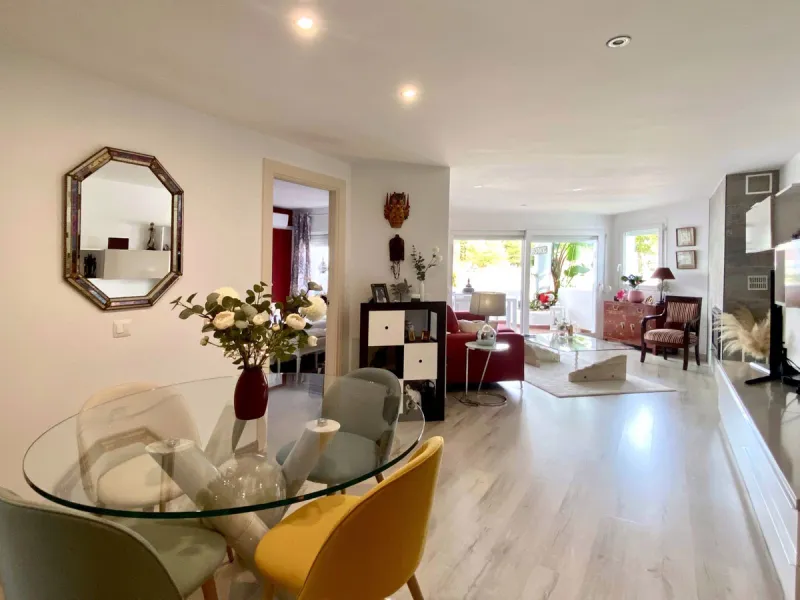 Apartment - Middle Floor Apartment в продаже в Mijas, Málaga. В доме 2 спален и 2 ванных комнат. Площадь дома 136 м²