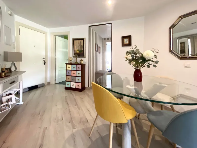 Apartment - Middle Floor Apartment в продаже в Mijas, Málaga. В доме 2 спален и 2 ванных комнат. Площадь дома 136 м²