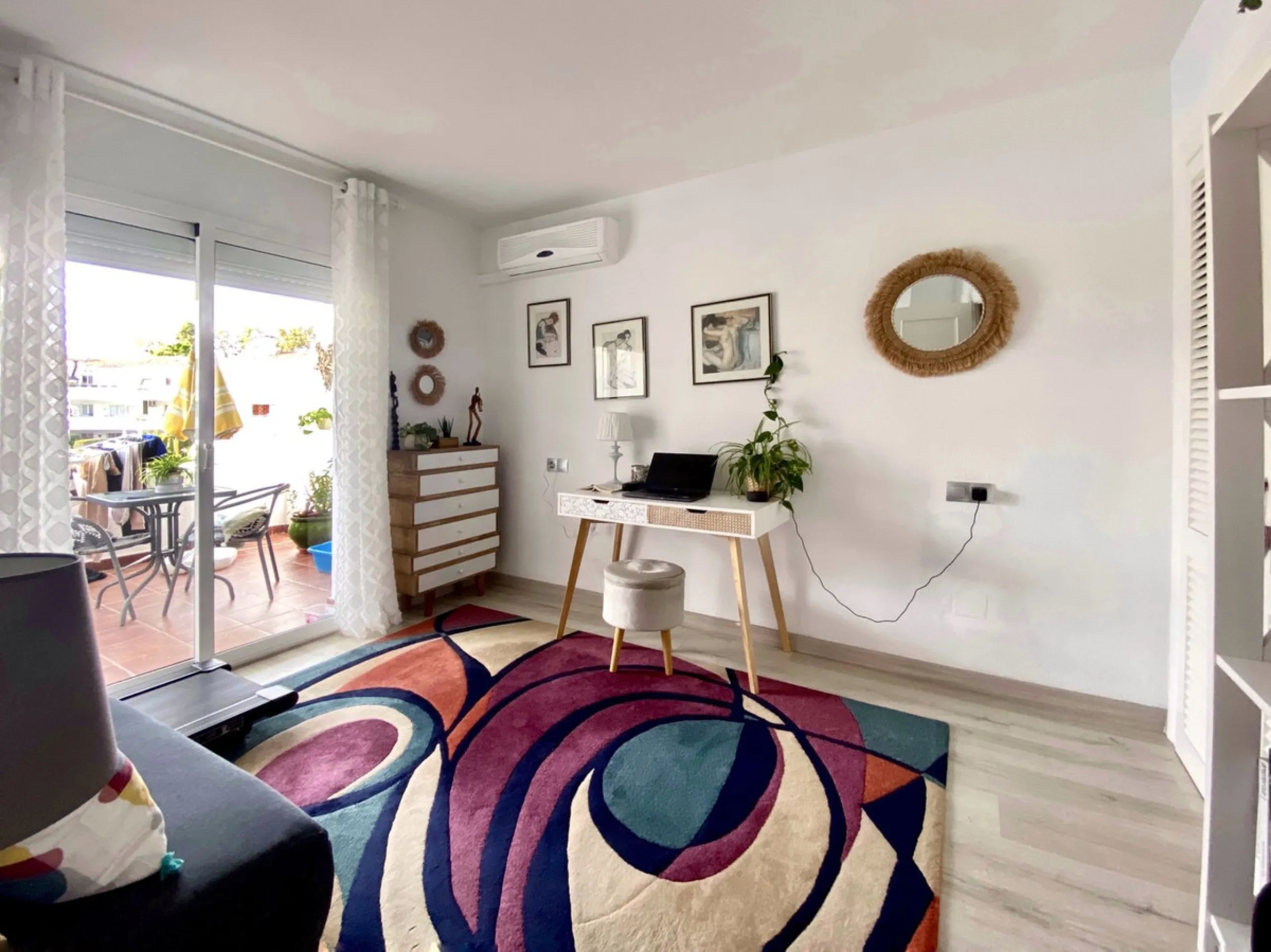 Apartment - Middle Floor Apartment в продаже в Mijas, Málaga. В доме 2 спален и 2 ванных комнат. Площадь дома 136 м²