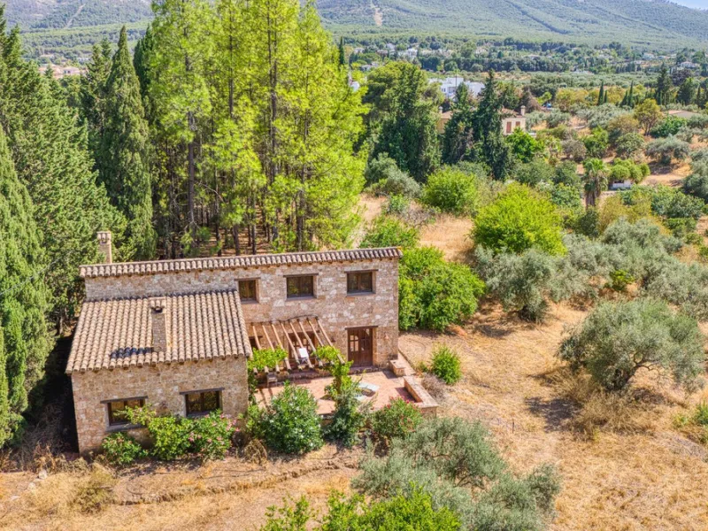 House - Detached Villa в продаже в Alhaurín el Grande, Málaga. В доме 6 спален и 6 ванных комнат. Площадь дома 600 м². Площадь участка 32000 м²